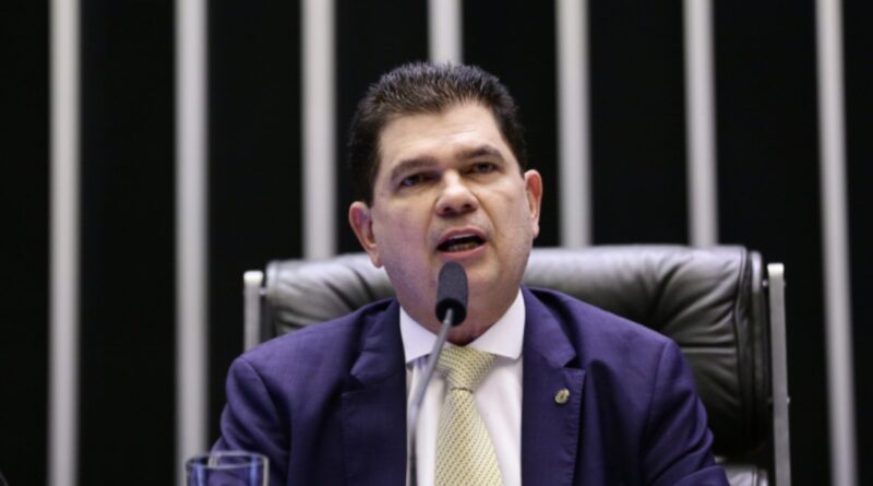 Deputado federal Mauro Filho profere palestra para deputados estaduais cearenses sobre a Reforma Tributária