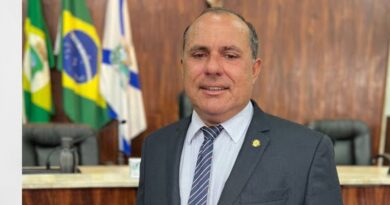 Heitor Holanda toma posse como vereador na Câmara Municipal de Fortaleza