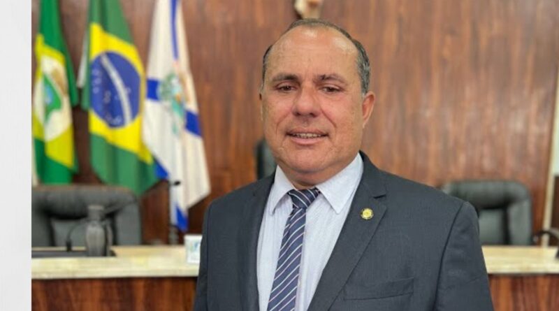 Heitor Holanda toma posse como vereador na Câmara Municipal de Fortaleza